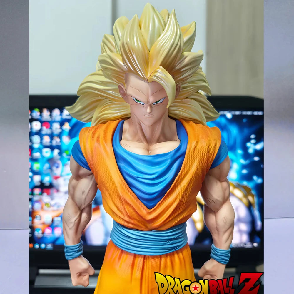 Super Saiyan 3 Goku Statue