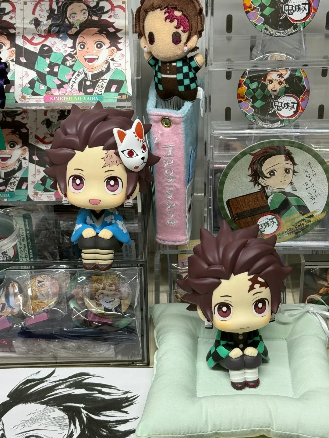 Demon Slayer Seated Chibi Figures – 10 cm