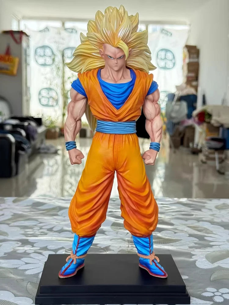 Super Saiyan 3 Goku Statue
